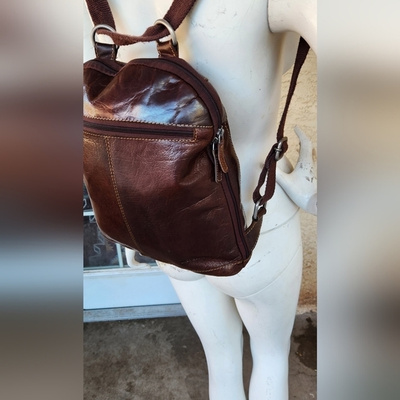 Jack Roger’s Voyager backpack 🤩WITH A BONUS - Picture 5 of 15